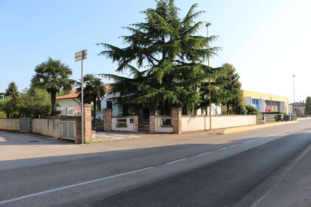 Appartamenti Via Calnova Noventa di Piave Habitación foto